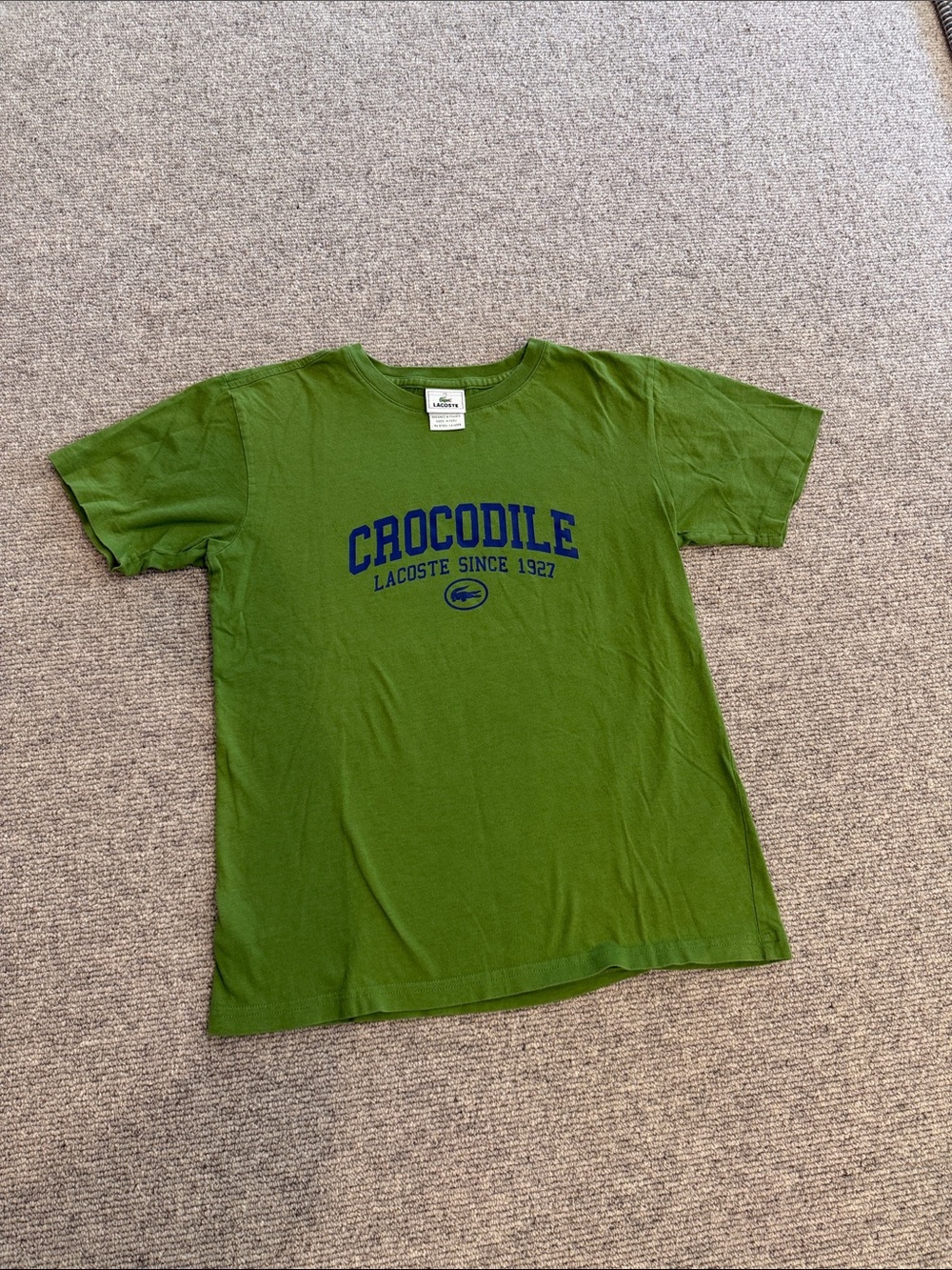 Lacoste Youth Green Short Sleeve Tee with Navy 'Crocodile' Chest Logo Size 14